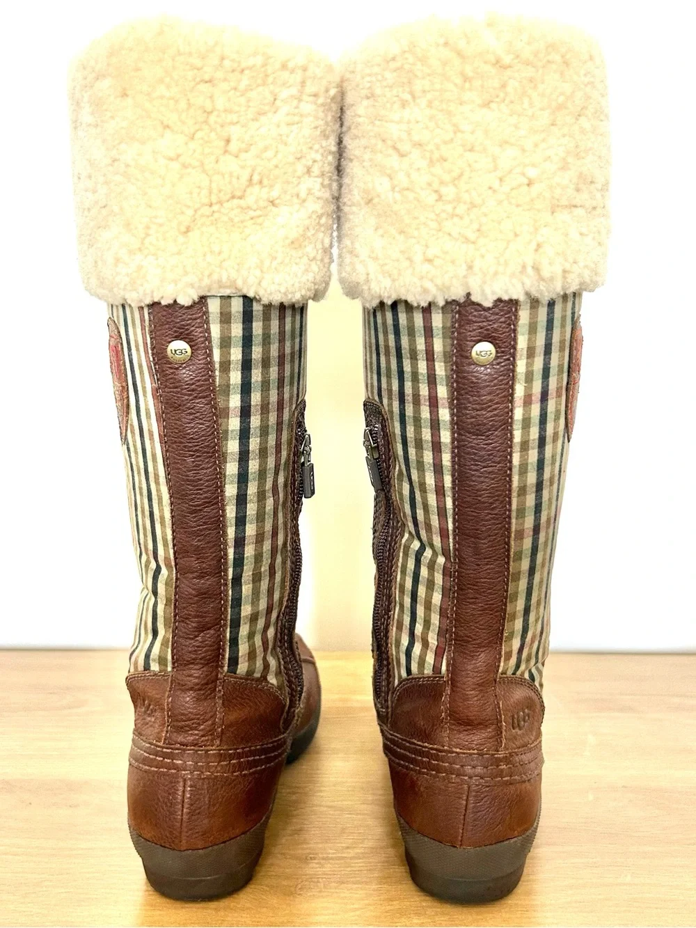 Vintage UGG Edmonton Lace Up Brown Leather Plaid Boots WM8 EU39